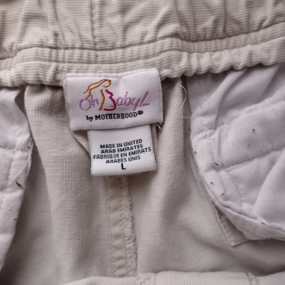 Maternity Shorts - Picture 3 of 3